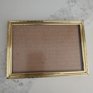 Elegant Gold Picture Frame
